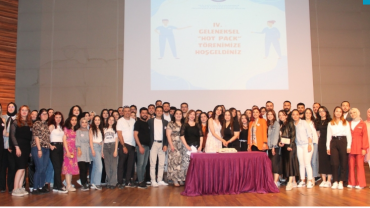 Fizyoterapi ve Rehabilitasyon Bölümü Öğrencilerinden Devir-Teslim Töreni