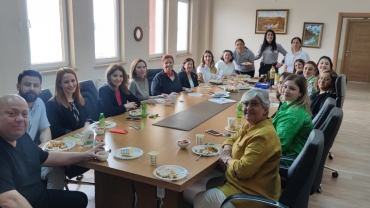 Sağlık Bilimleri Fakültesi Sekreteri Nur DOĞAN'ın şefliğini kutladık